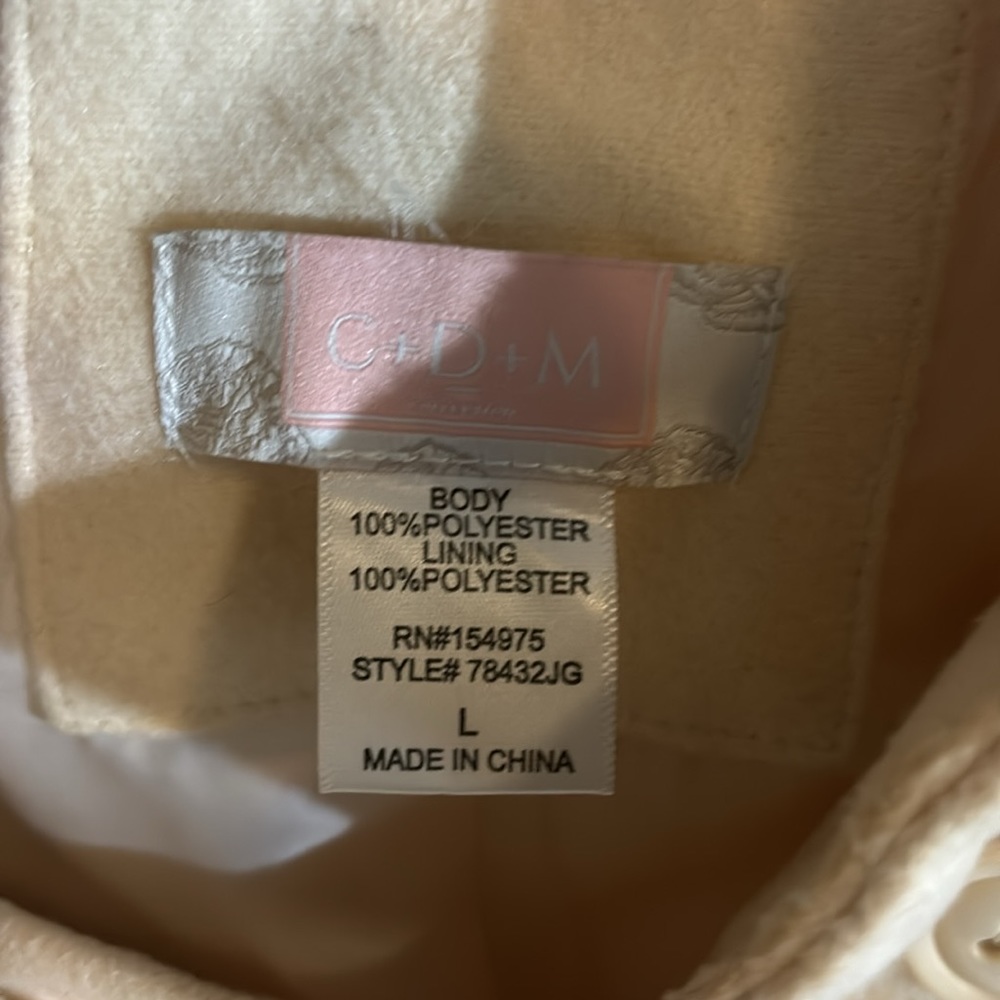 Cream coat - Picture 2 of 3